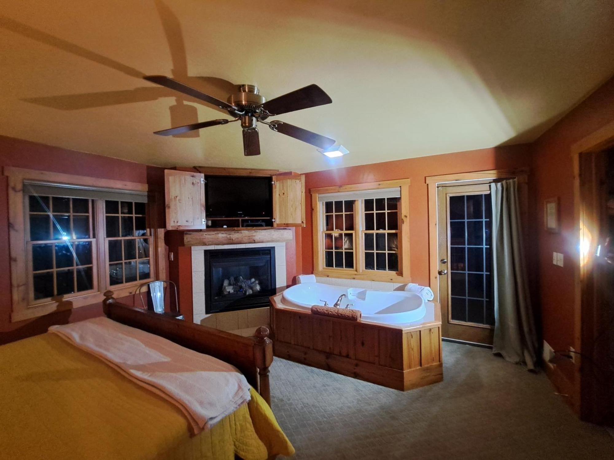 Chanticleer Cabins スタージョンベイ エクステリア 写真
