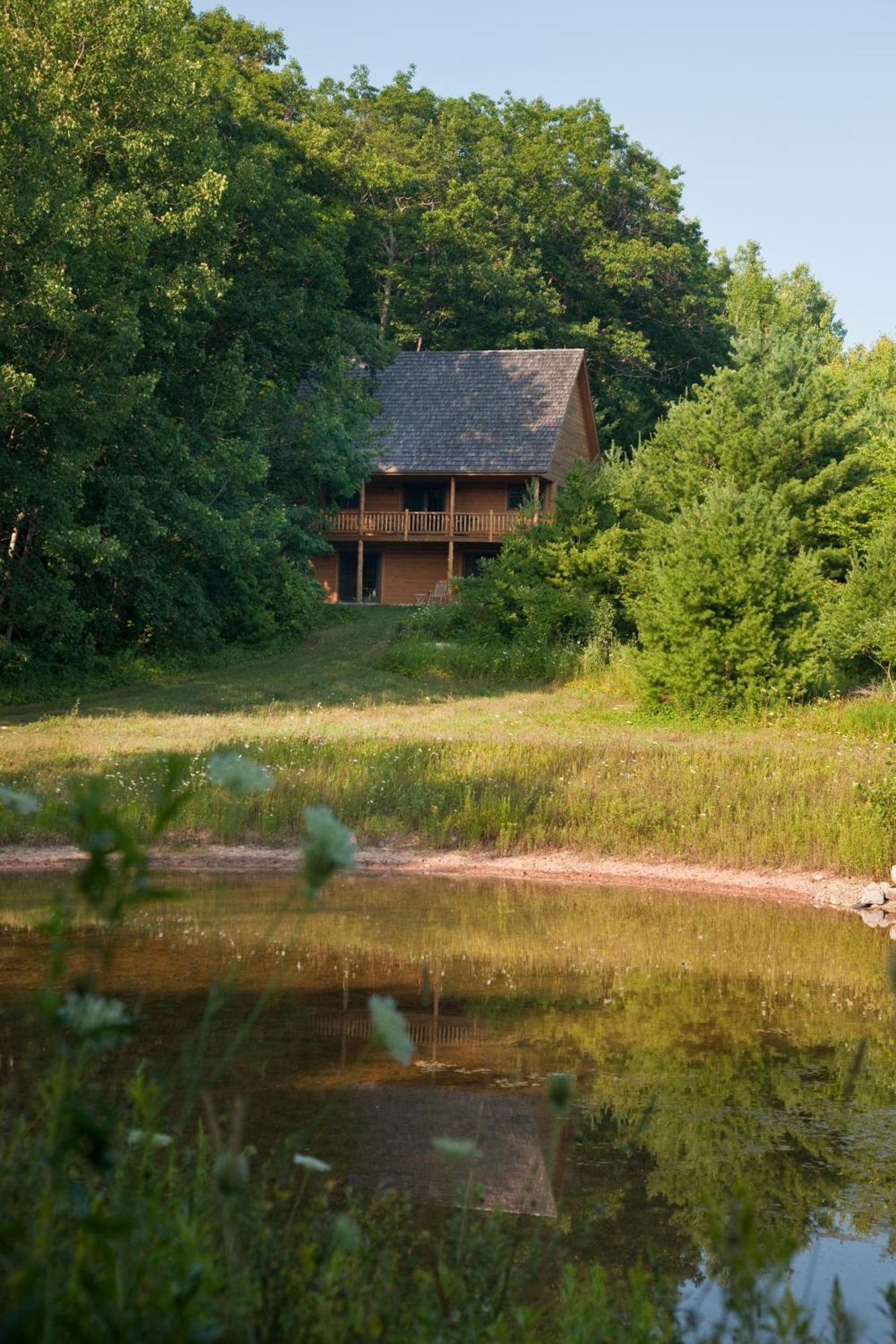 Chanticleer Cabins スタージョンベイ エクステリア 写真